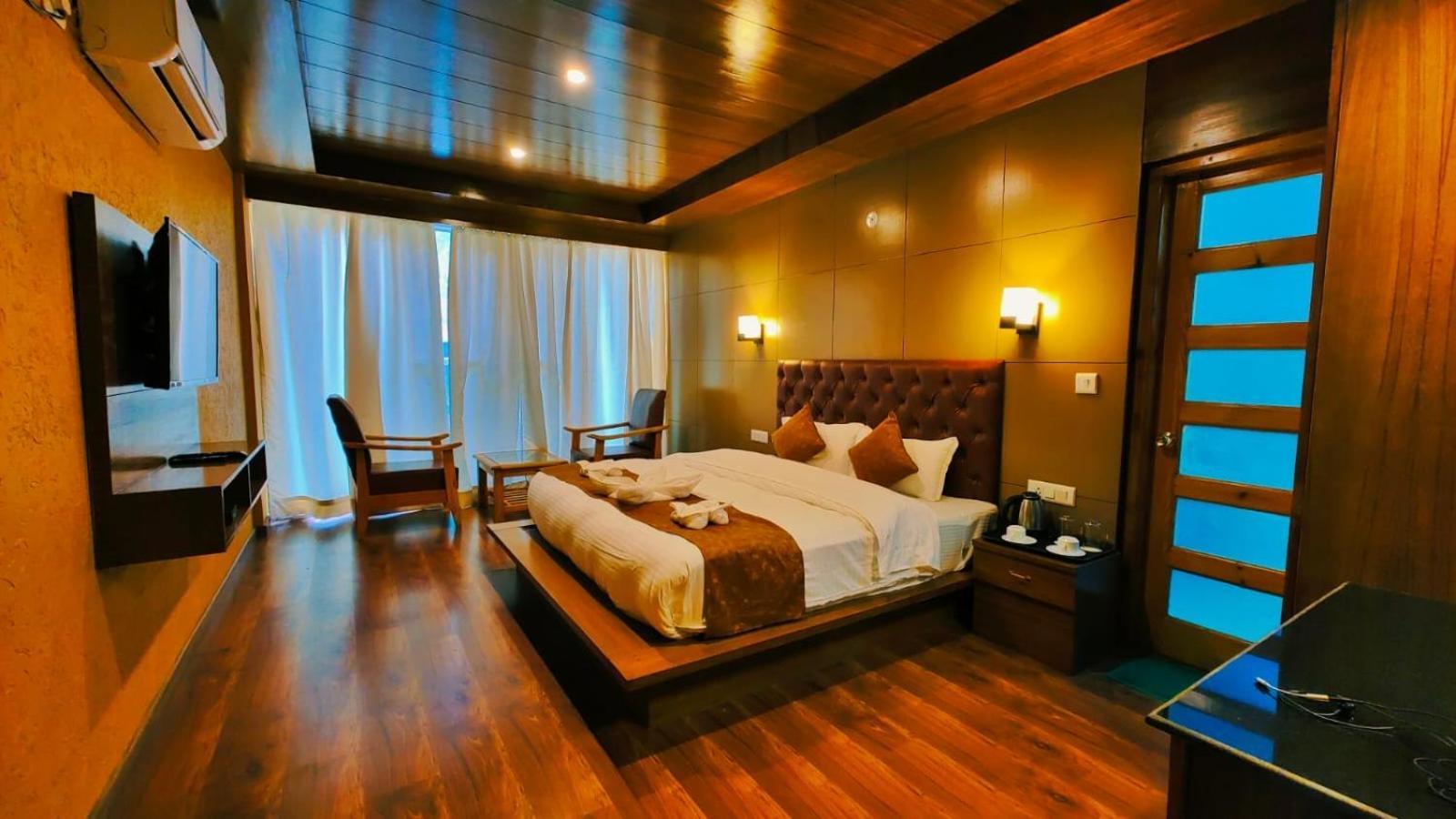 Tata Vista Resort Mall Road Manali - Centrally Heated & Air Cooled Ngoại thất bức ảnh
