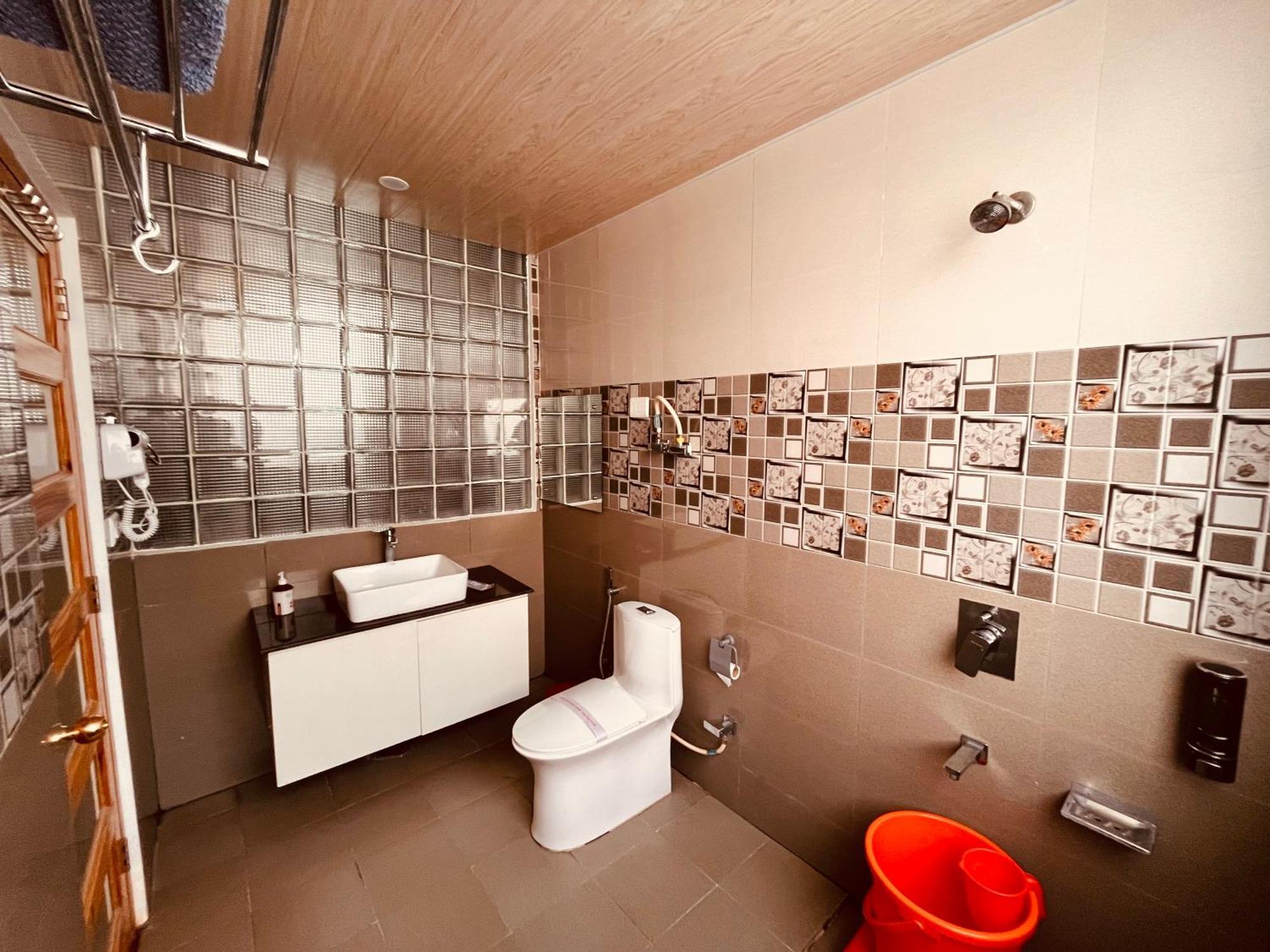 Tata Vista Resort Mall Road Manali - Centrally Heated & Air Cooled Ngoại thất bức ảnh