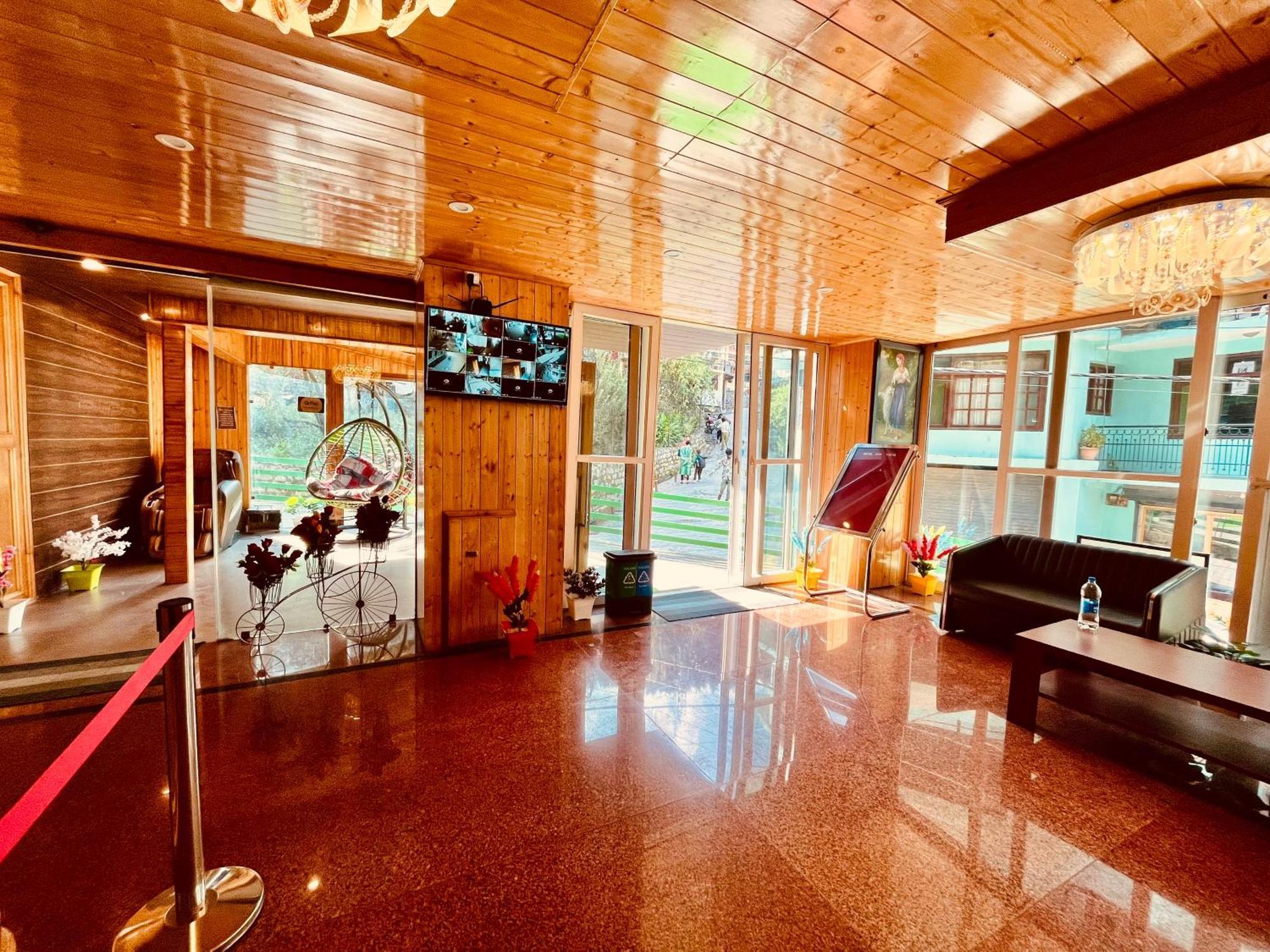 Tata Vista Resort Mall Road Manali - Centrally Heated & Air Cooled Ngoại thất bức ảnh