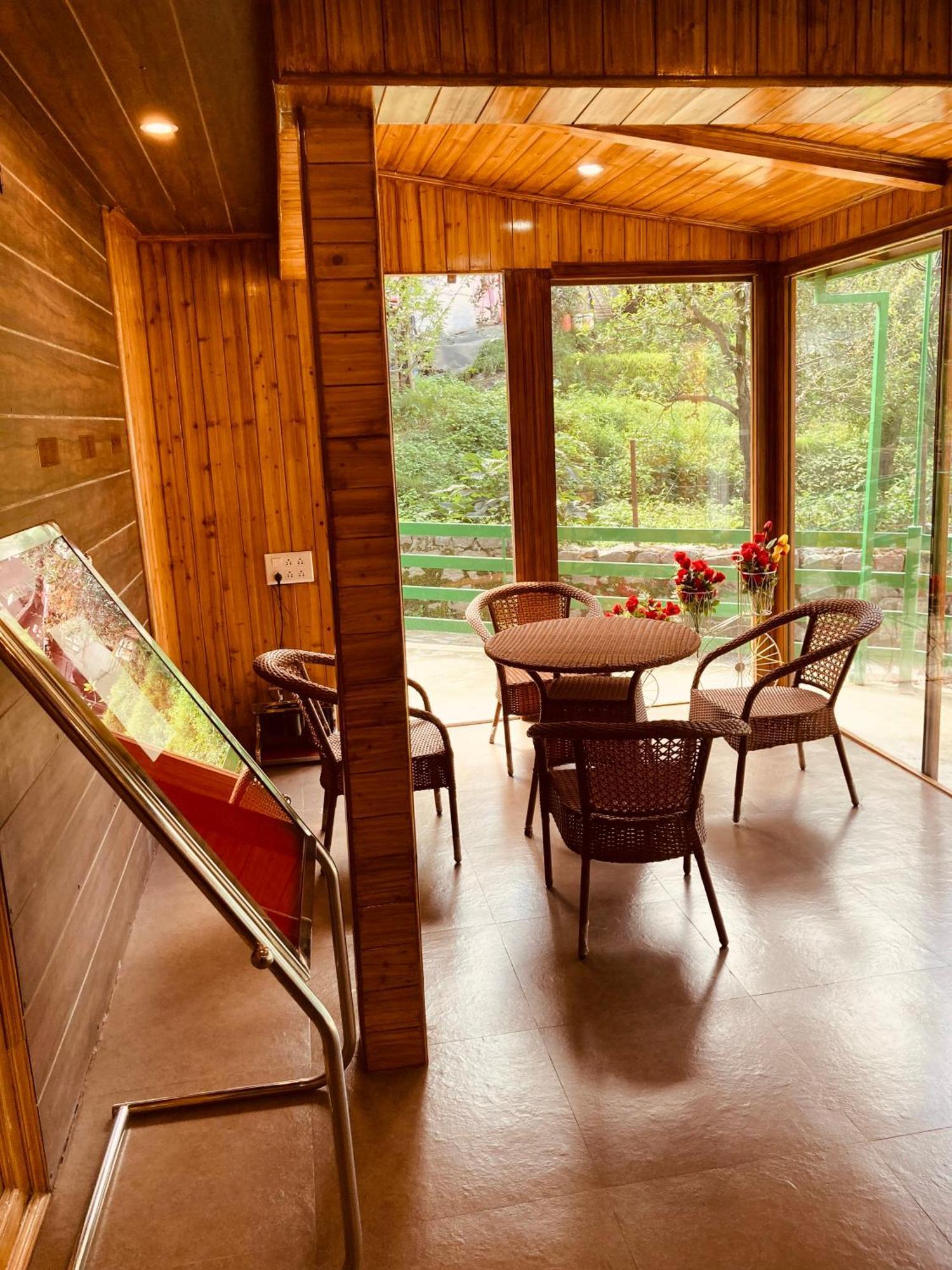 Tata Vista Resort Mall Road Manali - Centrally Heated & Air Cooled Ngoại thất bức ảnh